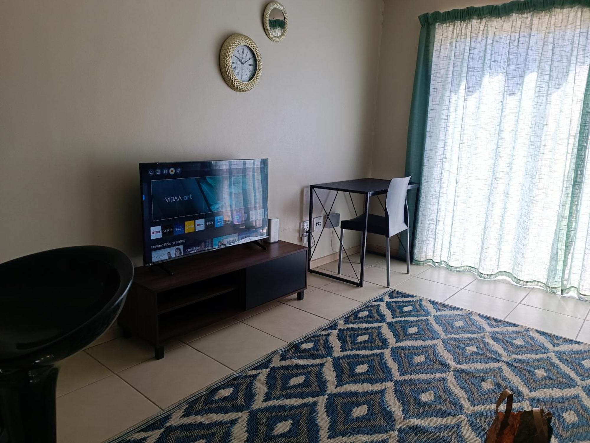 2-bedroom Bliss @17 Cape Town